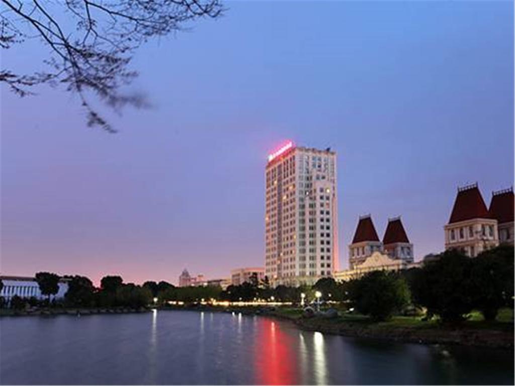 Vienna International Hotel Shanghai Songjiang Exteriör bild